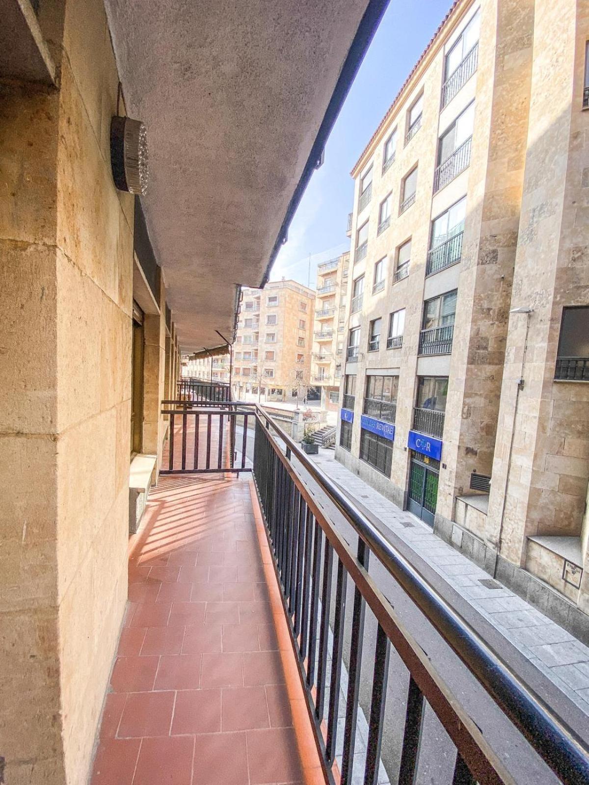 Residencial Leyra, Piso Centrico De 6 Habitaciones, 8 Camas 萨拉曼卡 外观 照片