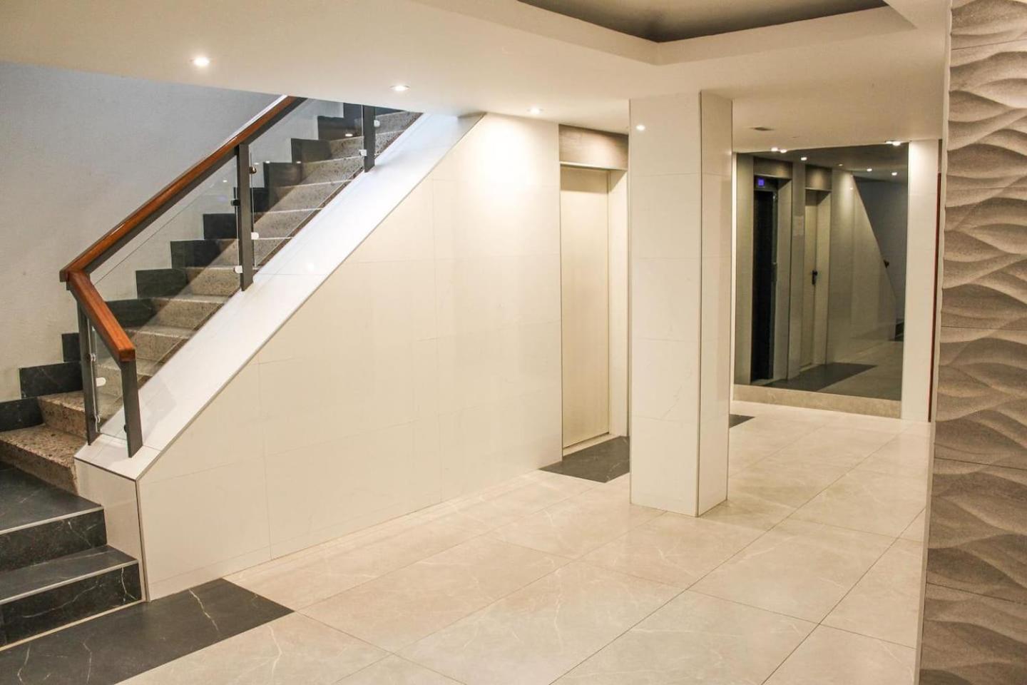 Residencial Leyra, Piso Centrico De 6 Habitaciones, 8 Camas 萨拉曼卡 外观 照片